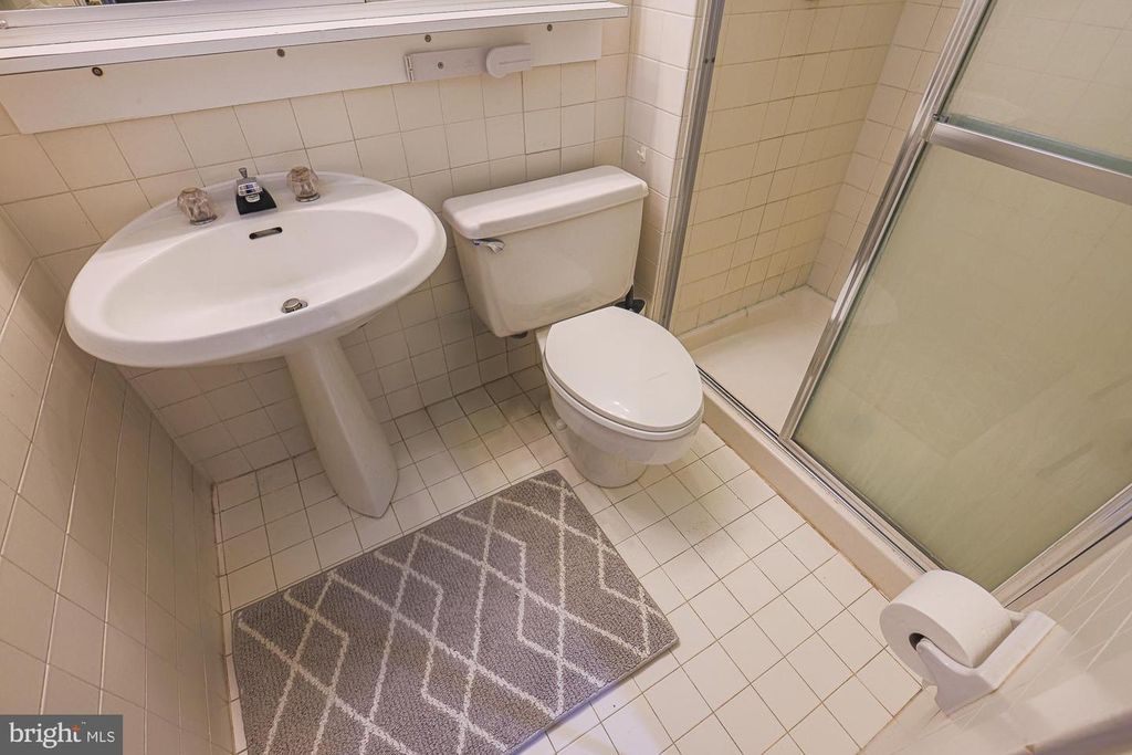 Image 15 of property listing at 6701 PARK HEIGHTS AVE #3C, Baltimore, MD 21215