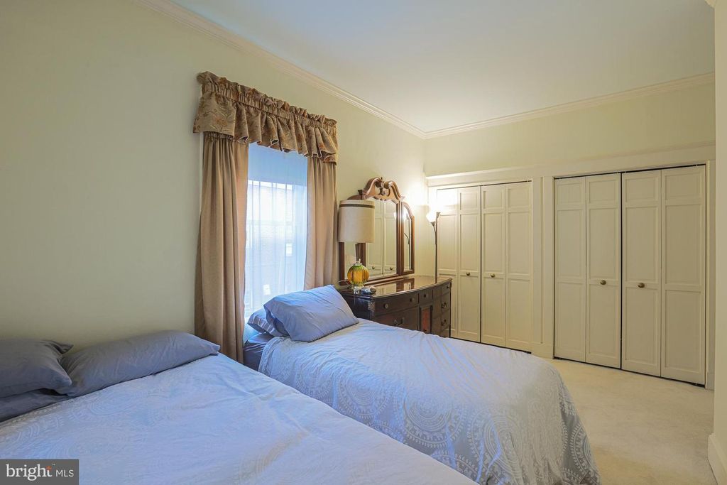 Image 16 of property listing at 6701 PARK HEIGHTS AVE #3C, Baltimore, MD 21215