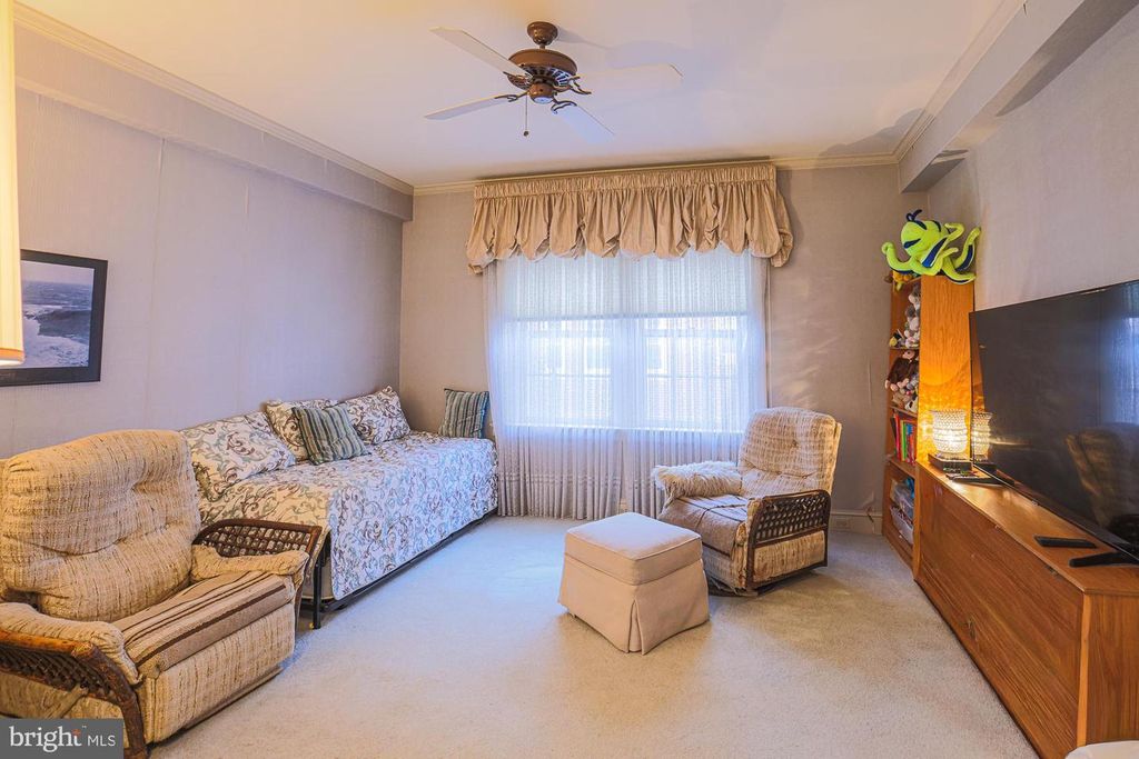 Image 17 of property listing at 6701 PARK HEIGHTS AVE #3C, Baltimore, MD 21215