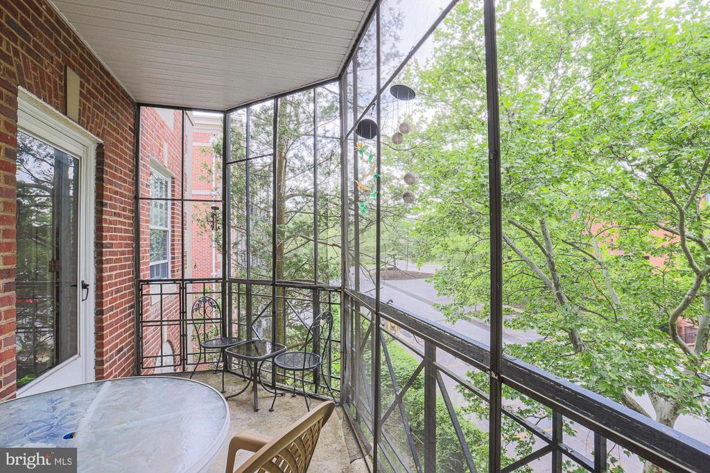 Image 22 of property listing at 6701 PARK HEIGHTS AVE #3C, Baltimore, MD 21215