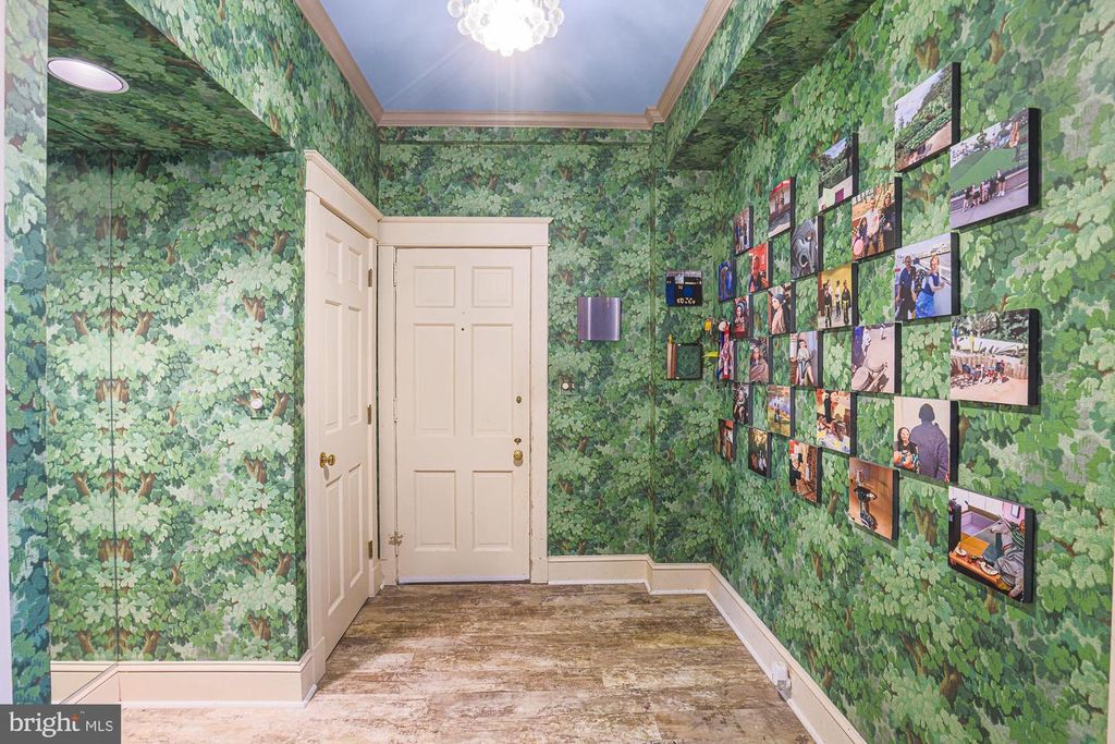 Image 24 of property listing at 6701 PARK HEIGHTS AVE #3C, Baltimore, MD 21215