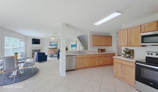 831 HORSESHOE FALLS DRIVE, Orlando, FL 32828