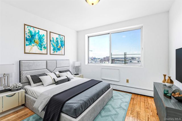 13616 31st Road 8B, Flushing, NY 11354