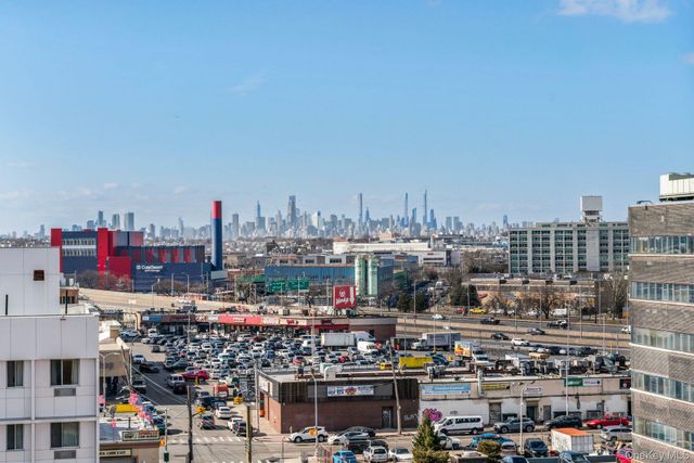 13616 31st Road 8B, Flushing, NY 11354