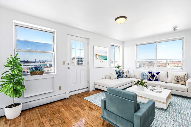 13616 31st Road 8B, Flushing, NY 11354