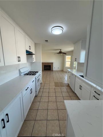 172 E Manchester, San Bernardino, CA 92408