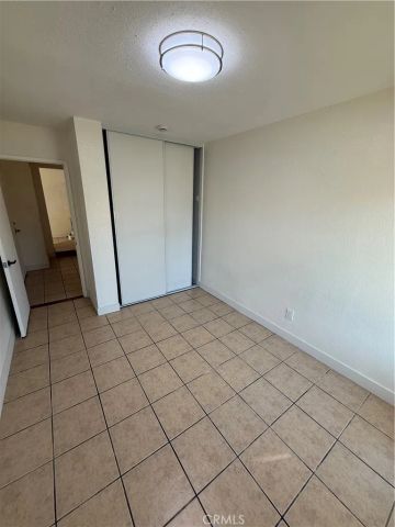 172 E Manchester, San Bernardino, CA 92408