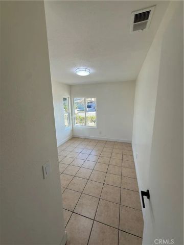 172 E Manchester, San Bernardino, CA 92408