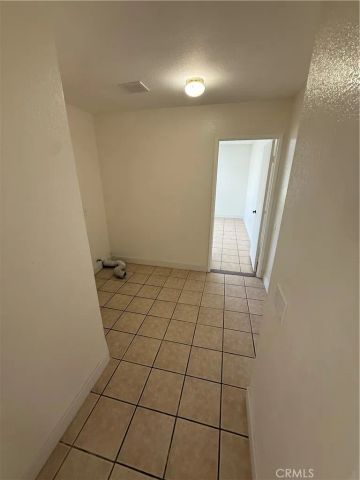 172 E Manchester, San Bernardino, CA 92408