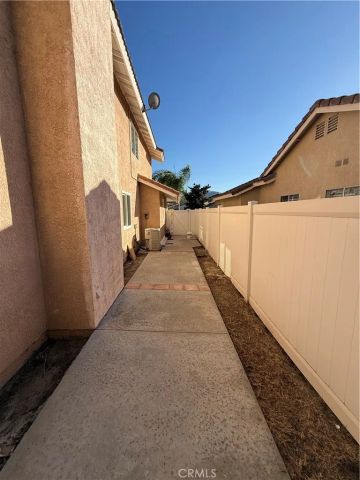 172 E Manchester, San Bernardino, CA 92408