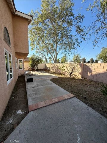 172 E Manchester, San Bernardino, CA 92408