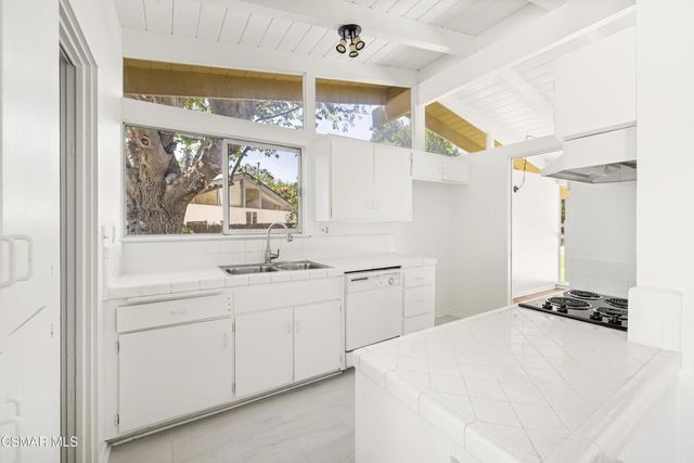 17425 Stare Street, Northridge, CA 91325