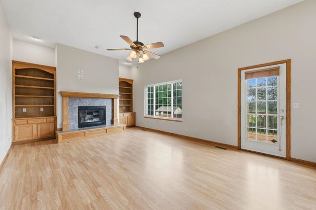 1814 S Goebel St, Wichita, KS 67207