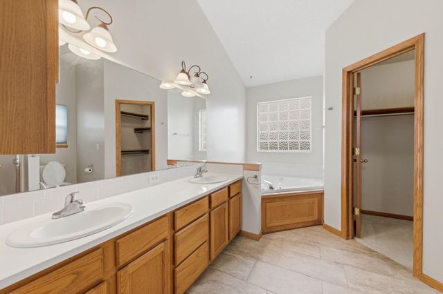 1814 S Goebel St, Wichita, KS 67207