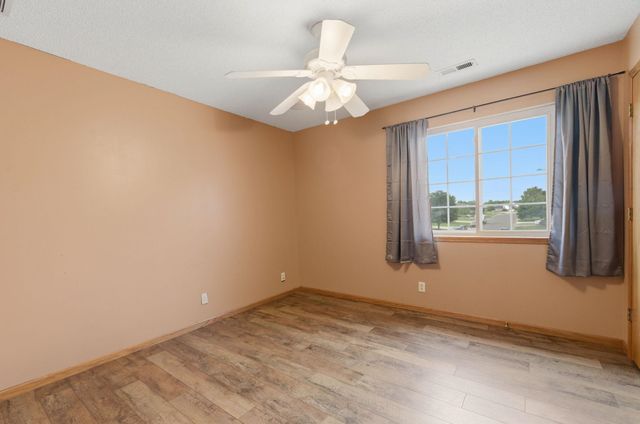 1814 S Goebel St, Wichita, KS 67207