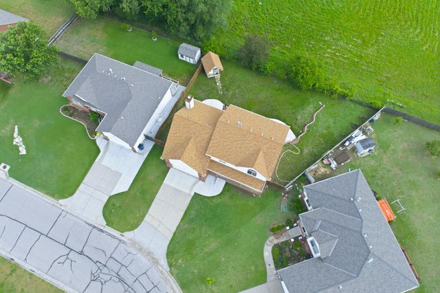 1814 S Goebel St, Wichita, KS 67207
