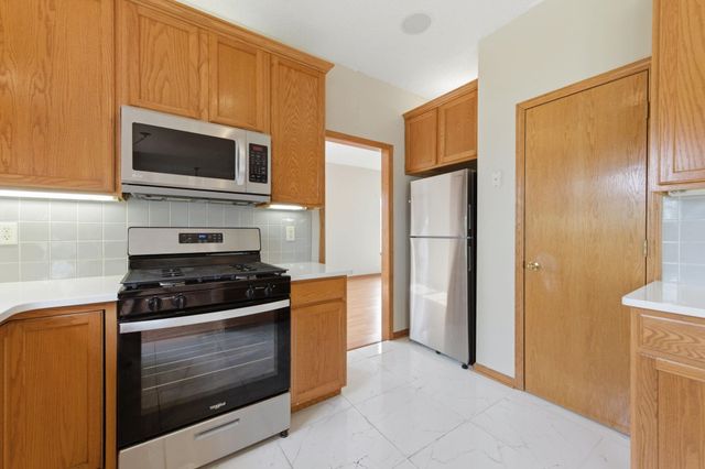 1814 S Goebel St, Wichita, KS 67207