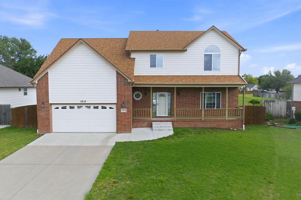 1814 S Goebel St, Wichita, KS 67207