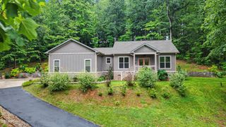 1016 Country Mountain Road, Cosby, TN 37722