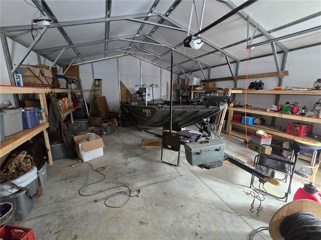 556 1291st Road, Clinton, MO 64735