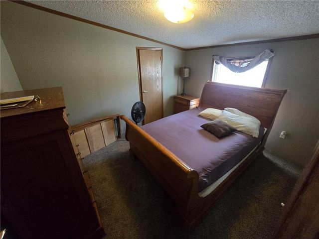 556 1291st Road, Clinton, MO 64735