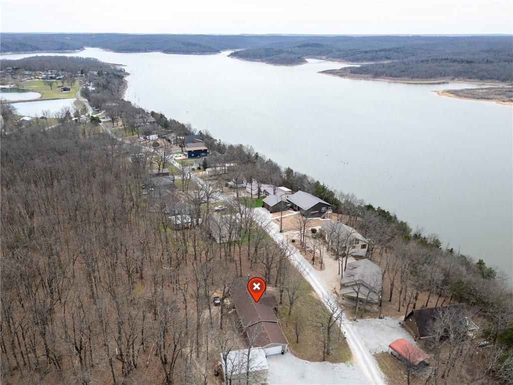 556 1291st Road, Clinton, MO 64735