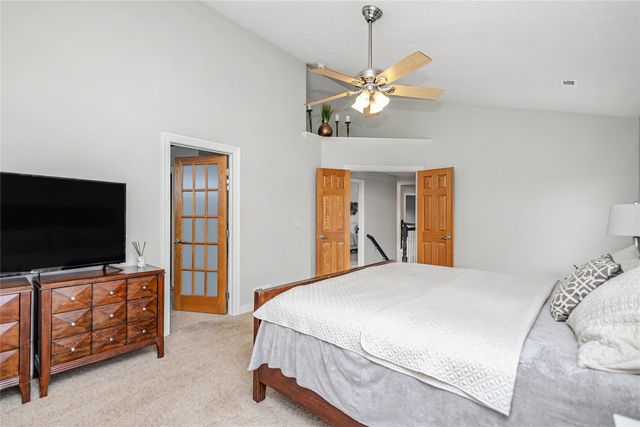 15236 Prairie Avenue, Urbandale, IA 50323
