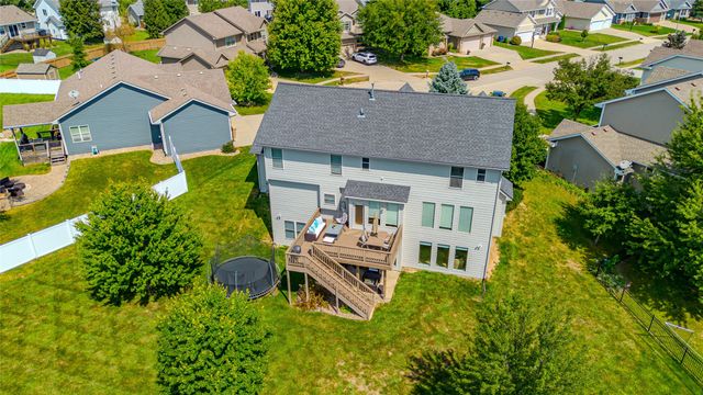 15236 Prairie Avenue, Urbandale, IA 50323