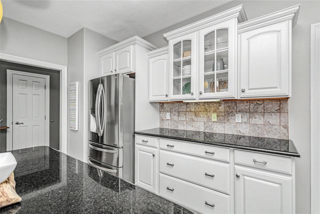 15236 Prairie Avenue, Urbandale, IA 50323