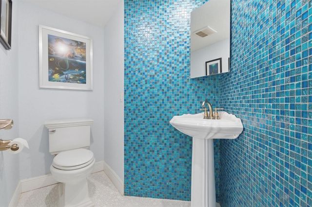 690 ISLAND WAY 810, Clearwater Beach, FL 33767