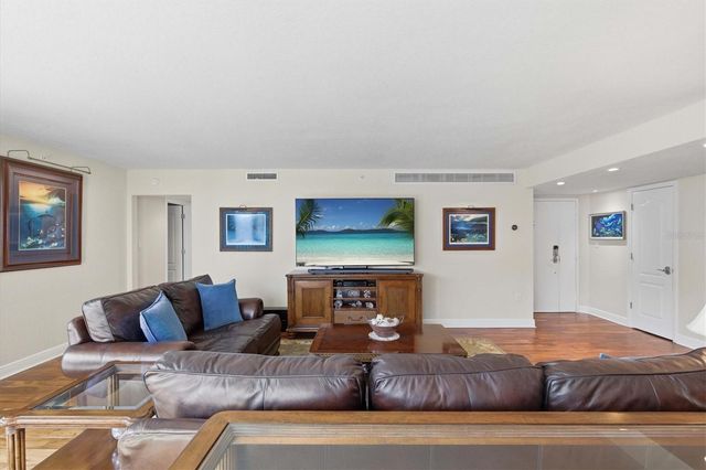 690 ISLAND WAY 810, Clearwater Beach, FL 33767