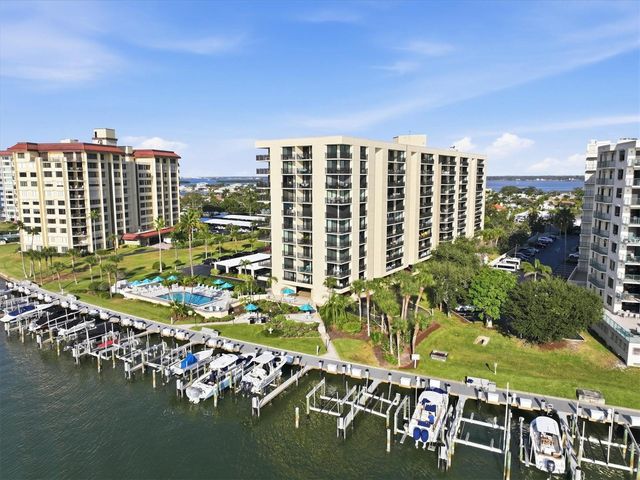 690 ISLAND WAY 810, Clearwater Beach, FL 33767