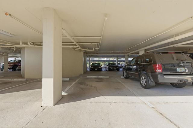 690 ISLAND WAY 810, Clearwater Beach, FL 33767