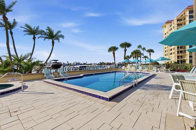 690 ISLAND WAY 810, Clearwater Beach, FL 33767