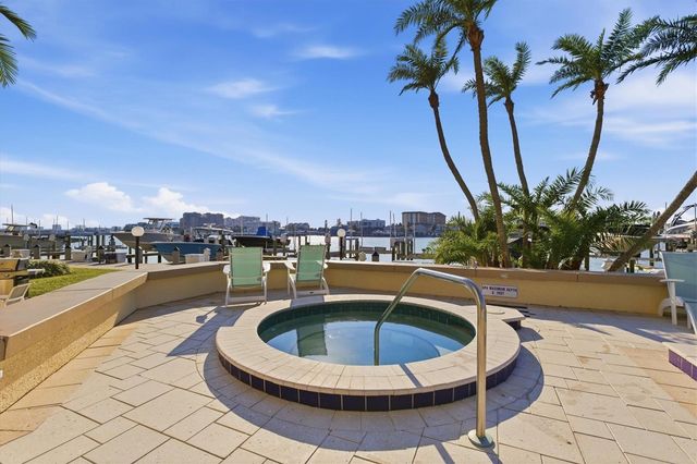 690 ISLAND WAY 810, Clearwater Beach, FL 33767