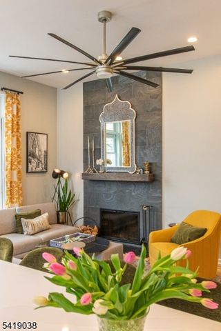 523 Trinity Pl, Westfield Town, NJ 07090