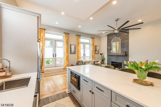 523 Trinity Pl, Westfield Town, NJ 07090