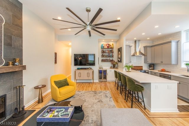 523 Trinity Pl, Westfield Town, NJ 07090