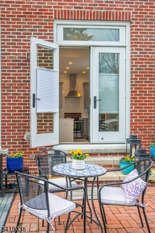 523 Trinity Pl, Westfield Town, NJ 07090