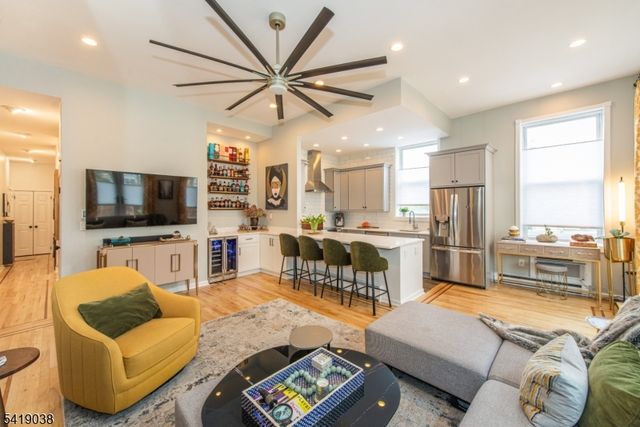 523 Trinity Pl, Westfield Town, NJ 07090