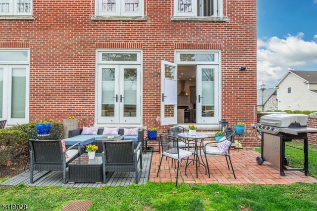 523 Trinity Pl, Westfield Town, NJ 07090