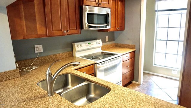 1961 N HARTFORD Street 1061, Chandler, AZ 85225