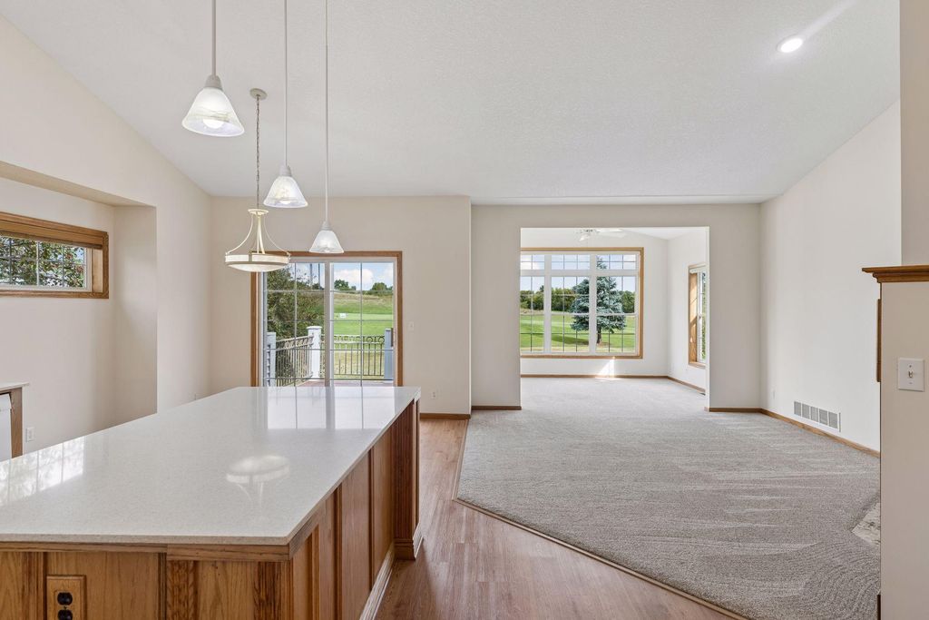 492 Holly Lane N, Oakdale, MN 55128 — photo 2