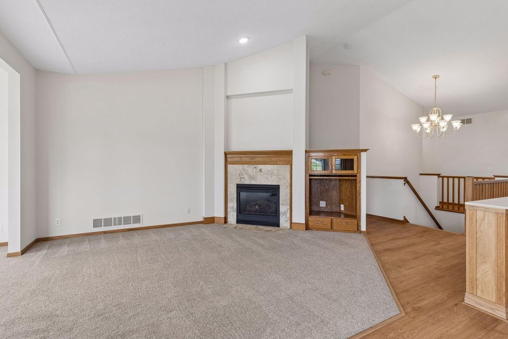 492 Holly Lane N, Oakdale, MN 55128 — photo 3