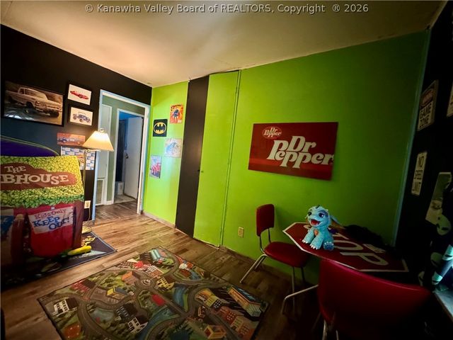 212 Monterey Drive, St Albans, WV 25177