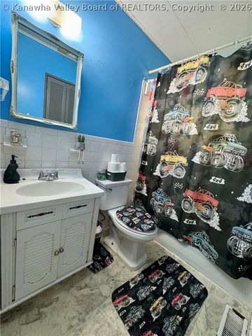 212 Monterey Drive, St Albans, WV 25177