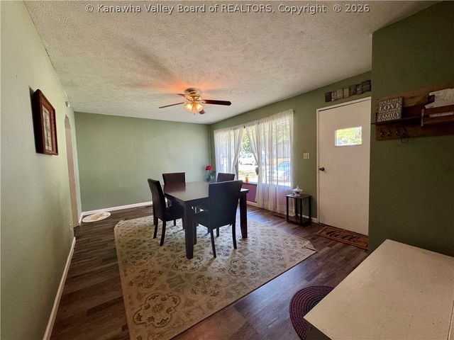 212 Monterey Drive, St Albans, WV 25177