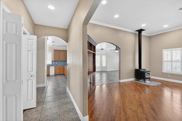 1401 Lawson Way, Valley Springs, CA 95252