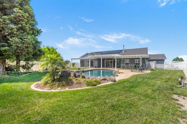 1401 Lawson Way, Valley Springs, CA 95252