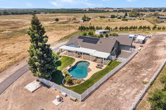 1401 Lawson Way, Valley Springs, CA 95252